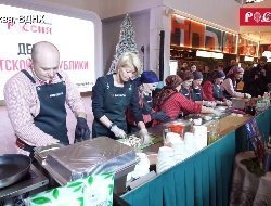 «Бабушки из Бураново» приготовили перепечи в Москве на ВДНХ
