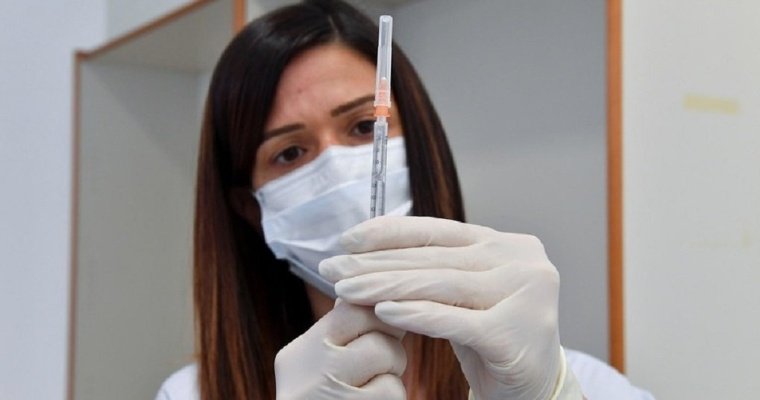В Минздраве России определились с полным перечнем медотводов от вакцинации против коронавируса