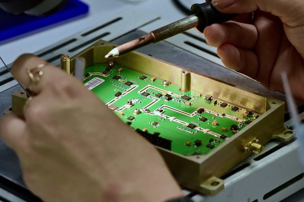 Ижевский радиозавод начал выпускать единственные в России репитеры