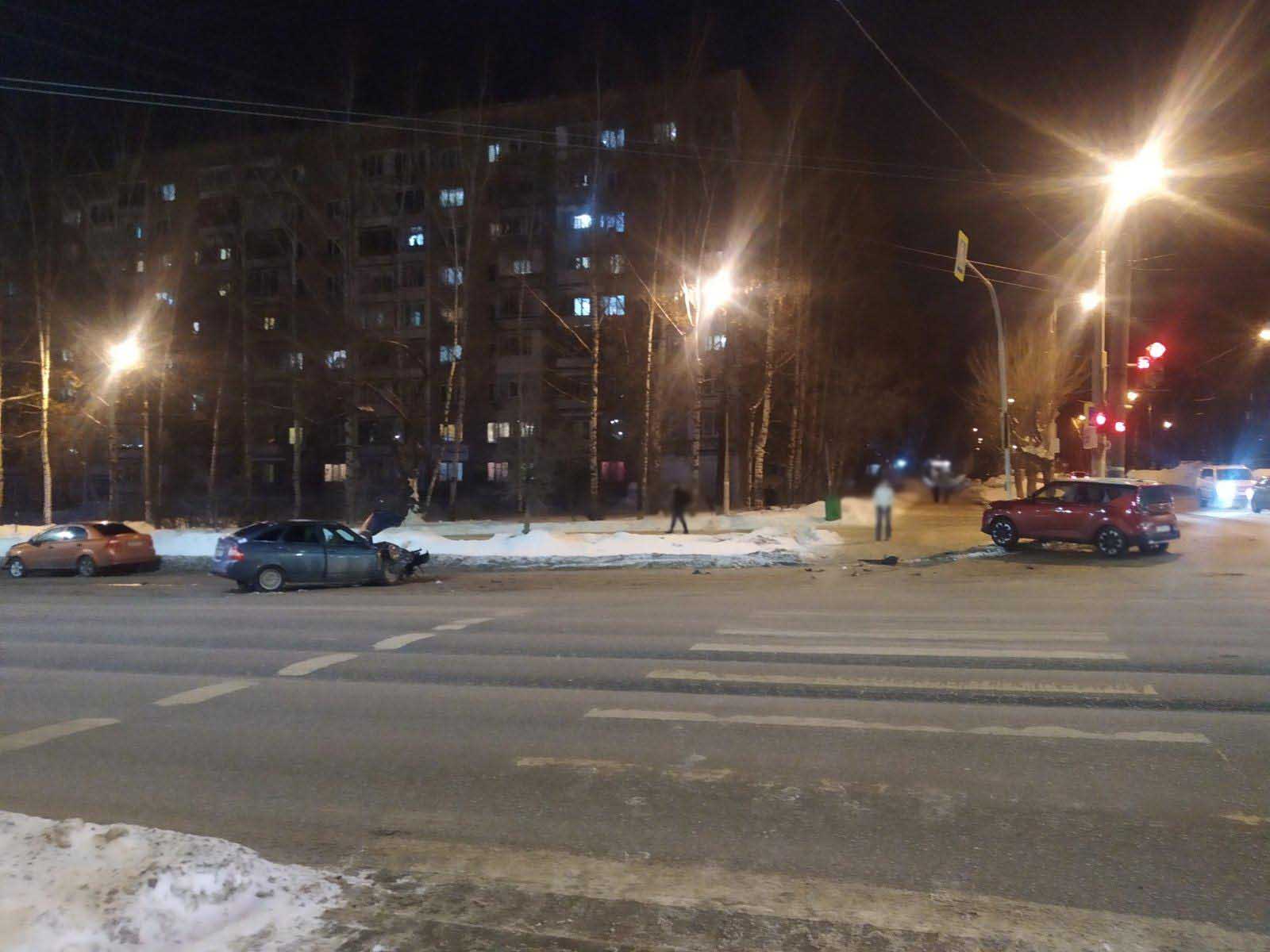 

Пьяный водитель «Киа» устроил массовое ДТП на улице Пушкинской в Ижевске


