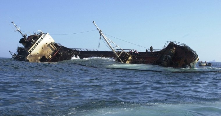 После крушения судна с россиянами в Атлантике нашли 8 тел погибших