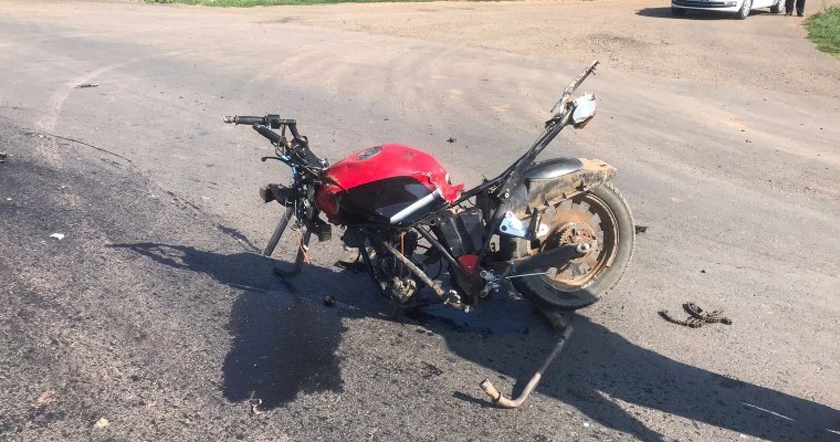 В Удмуртии 14-летний подросток на мотоцикле погиб в столкновении с грузовиком