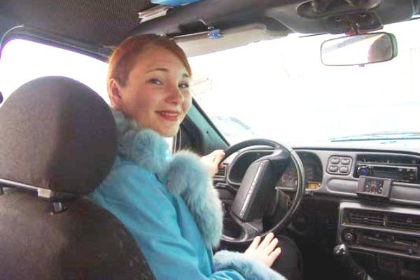 Нападение на таксистку. Женщина таксистка Северобайкальск. Хакасия г.Сорск женщины таксистки фото.
