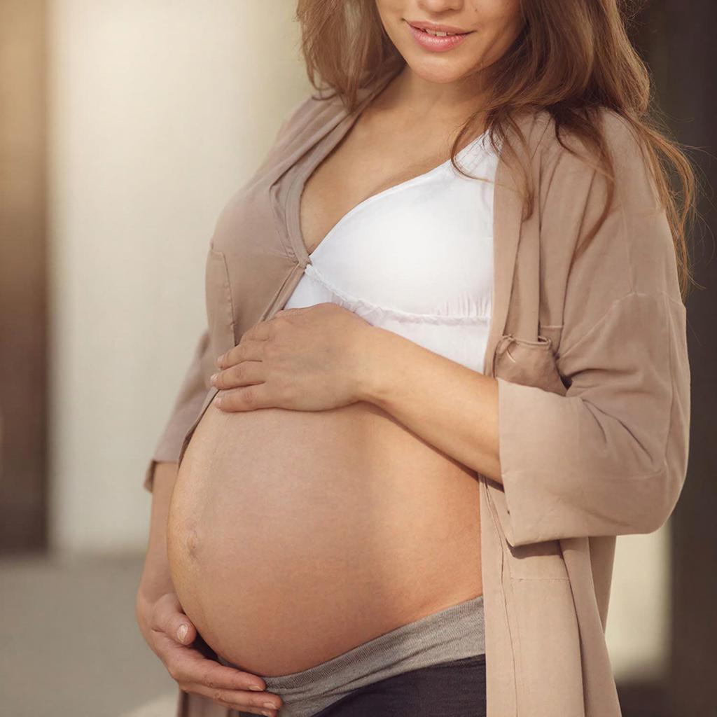 Автомобиль с беременной женщиной в салоне завяз на проселочной дороге в Удмуртии