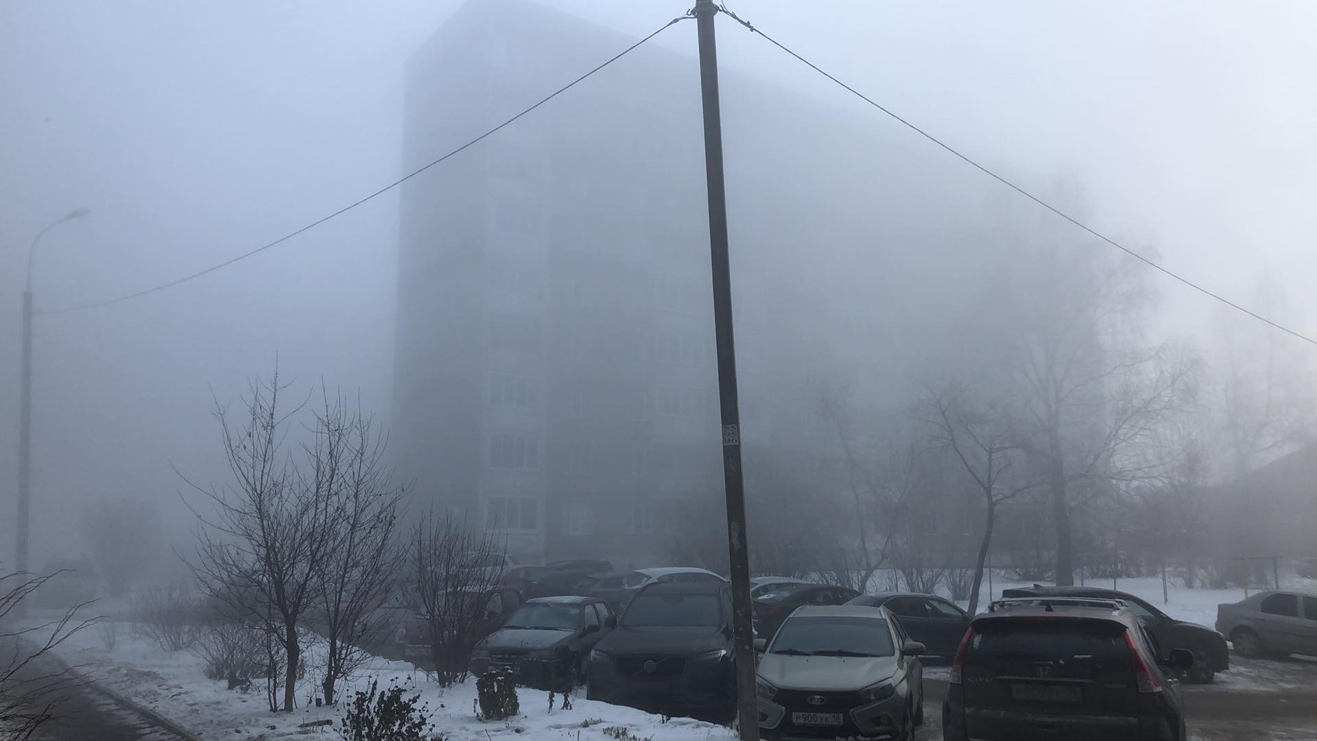 

Фотообзор: аномальный туман окутал Ижевск

