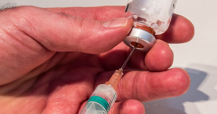 Мобильный пункт вакцинации развернут в Ижевске на улице Баранова