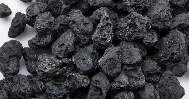 Эксперт рассказал, каким образом активированный уголь очищает воздух 