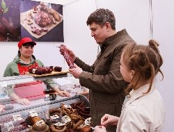 В лучших традициях: в Ижевске открылась большая Всероссийская ярмарка