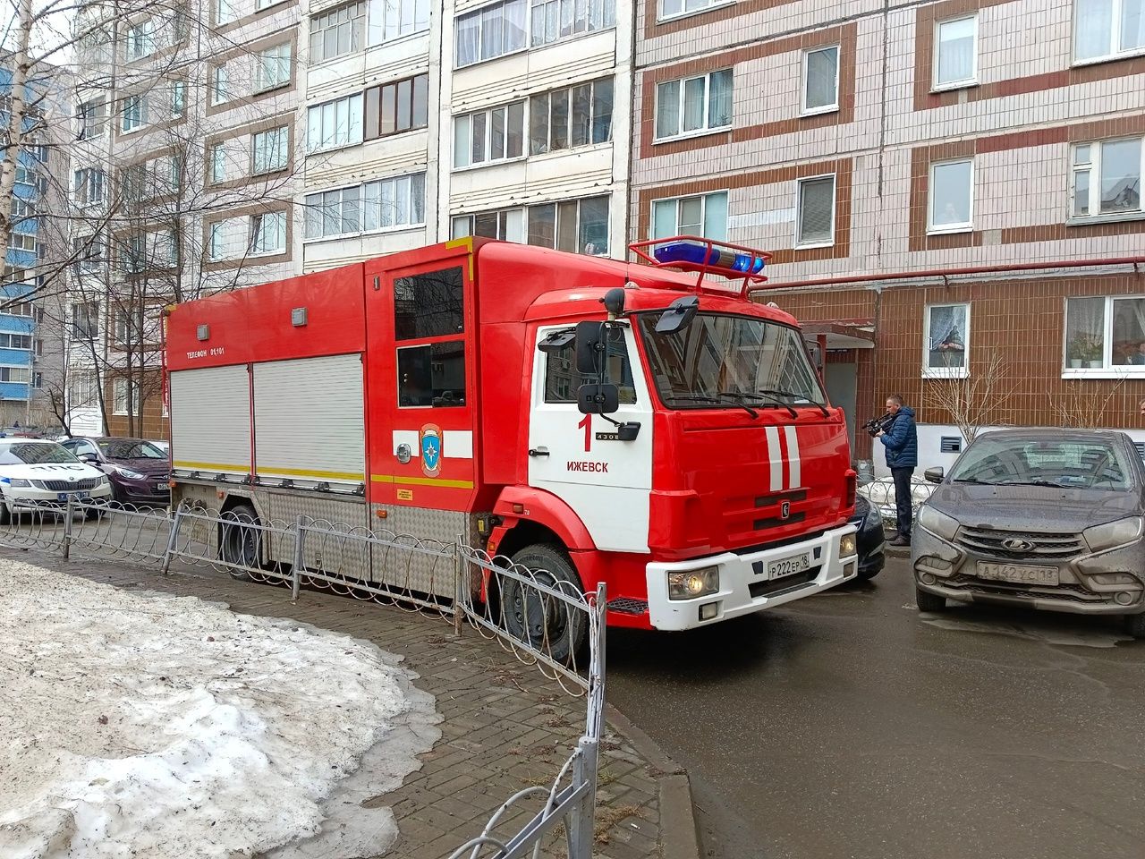 В Ижевске начались рейды для проверки возможности заезда пожарной техники во дворы 