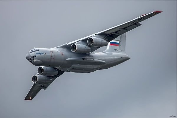 Ульяновский самолет совершил аварийную посадку в Шереметьево
