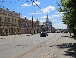 Возвращение остановки на улице Горького в Ижевске, траур на Камчатке и ставший ещё богаче Безос: что произошло минувшей ночью