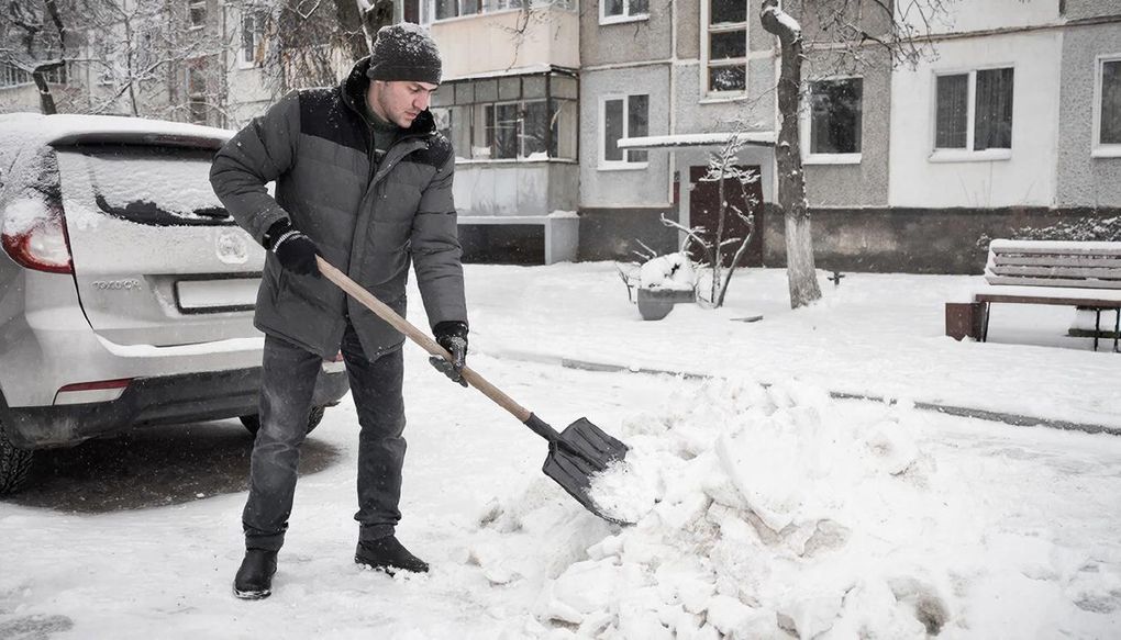 МыСпросилиЗаВас: можно ли «застолбить» парковочное место, которое сам очистил от снега?