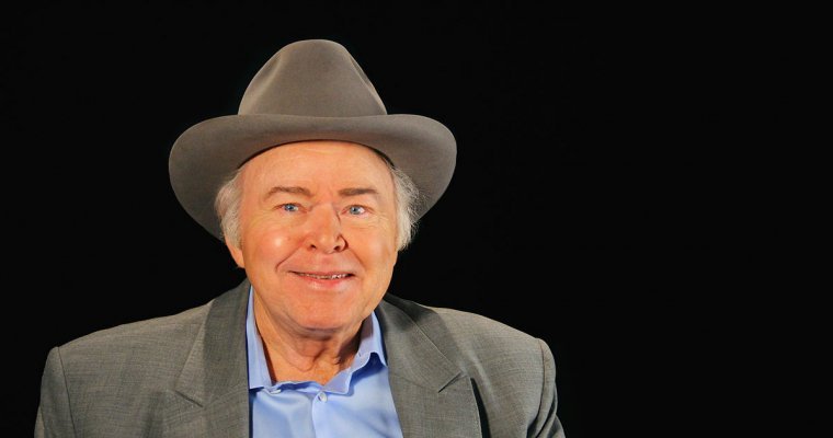 Умер актер и композитор Рой Кларк, чьи песни использовали в сериале «Очень странные дела»
