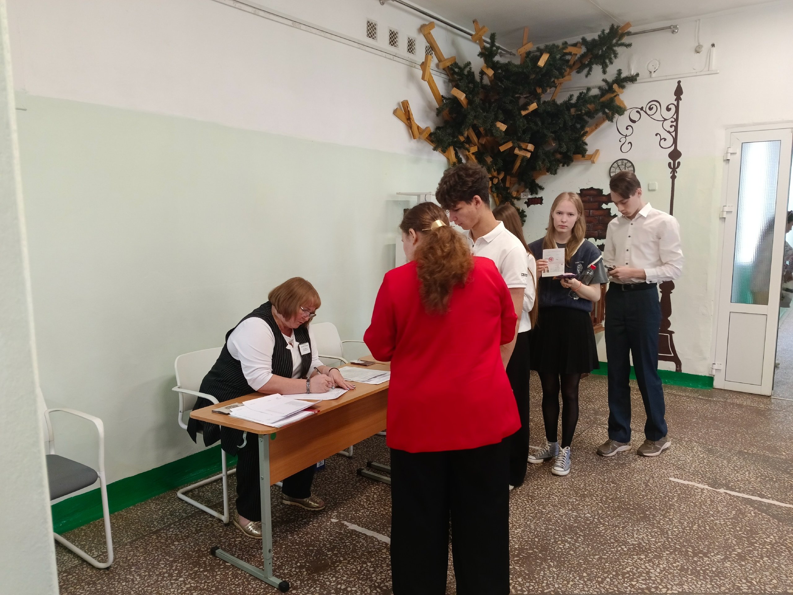 Диетолог объяснила, какие продукты помогут школьникам перед ЕГЭ