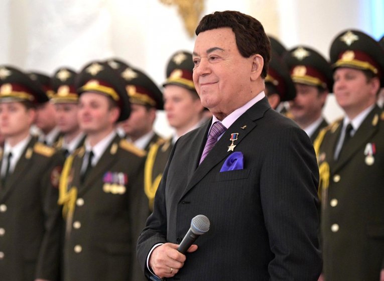 Народный артист Иосиф Кобзон впал в кому
