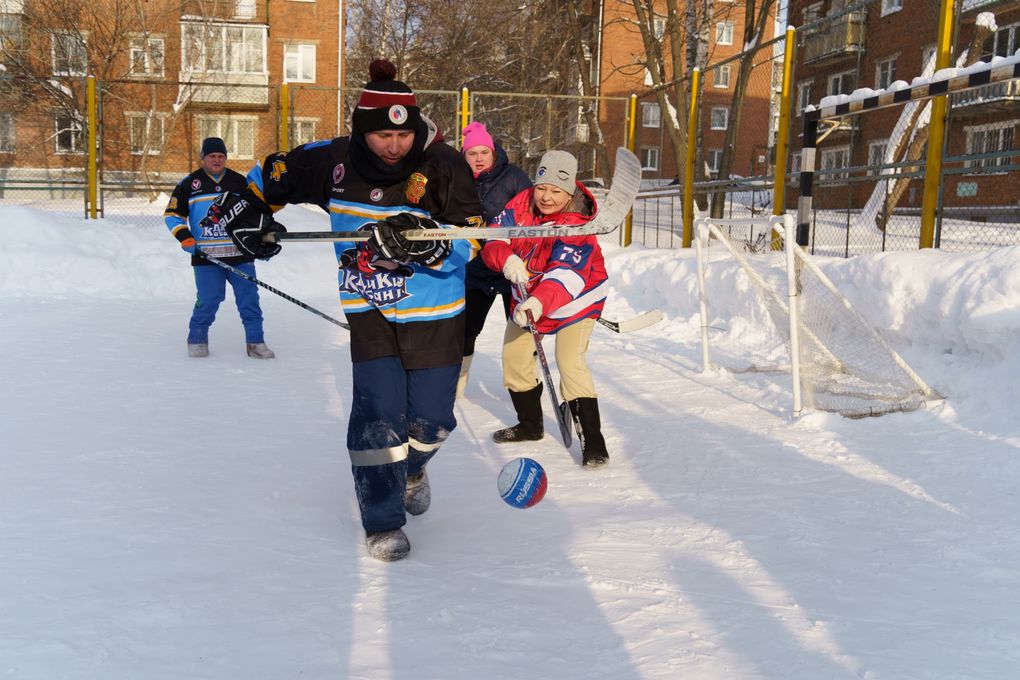 Всероссийский марафон дворового хоккея стартовал в Ижевске