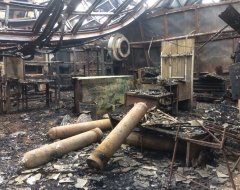 В Воткинске из-за пожара в автосервисе взорвались газовые баллоны