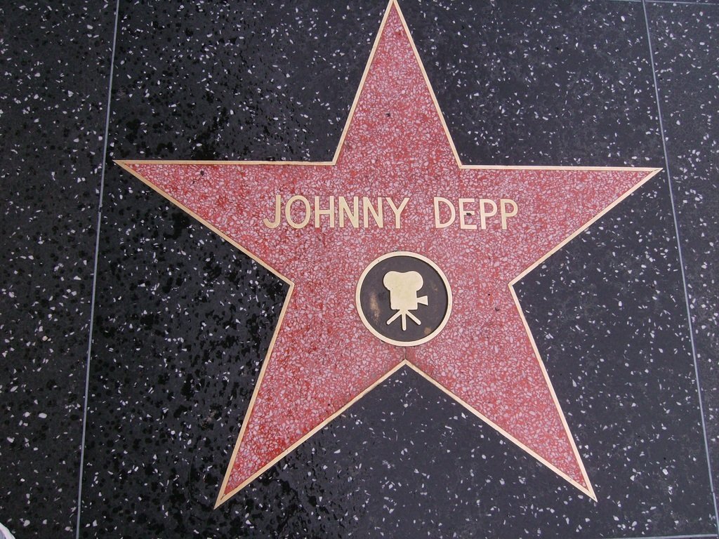 Овация на Каннском кинофестивале довела до слез Джонни Деппа