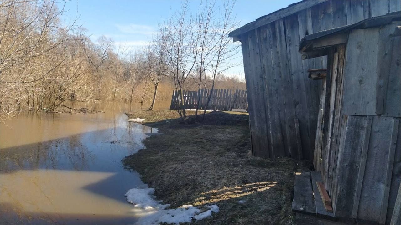 В селе Яган подтопило дворы жилых домов // ИА Сусанин - проверенные новости  Ижевска и Удмуртии, факты и описания событий.