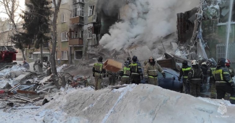 Считавшегося погибшим при взрыве газа в Новосибирске жителя спасли врачи 