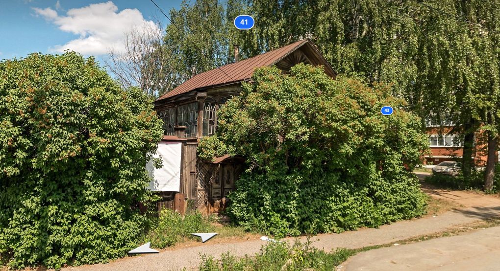 Старинный дом с террасными окнами снесли в Воткинске