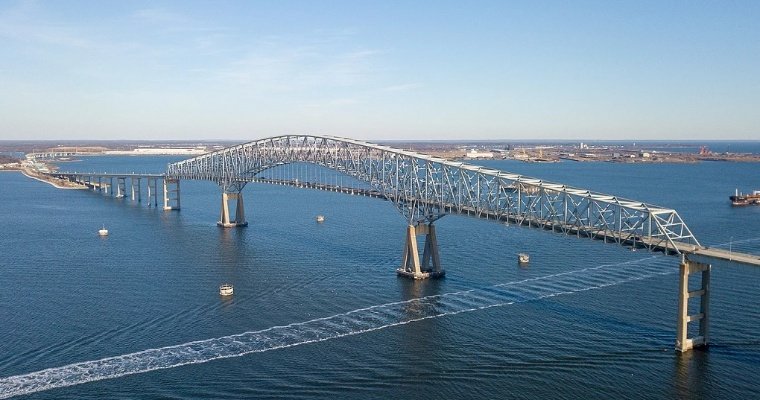 Судно снесло крупный автомобильный мост в Балтиморе 
