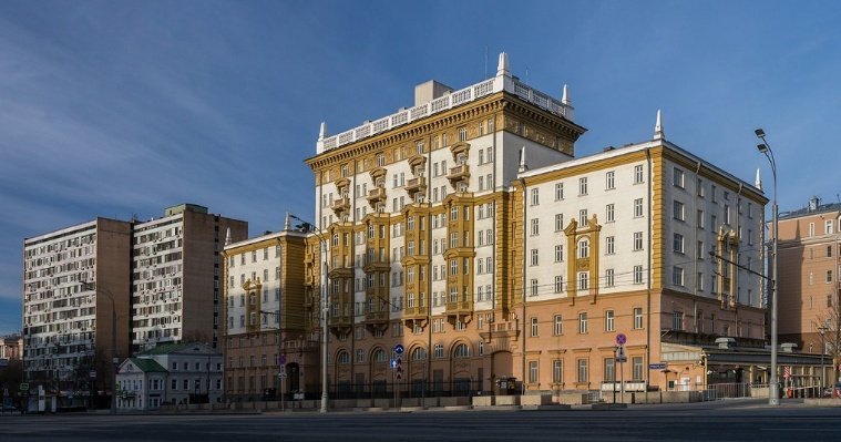 Посольство США в Москве «переехало» на площадь ДНР