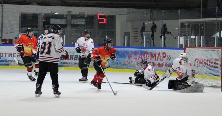 Юные хоккеисты глазовского «Прогресса» стали первыми финалистами регионального этапа «Золотой шайбы»