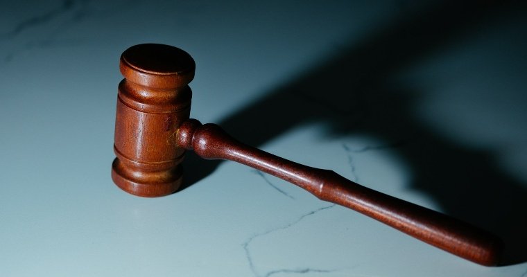 Пенсионера и ликвидатора аварии на ЧАЭС оштрафовали за оскорбление судьи в Ижевске