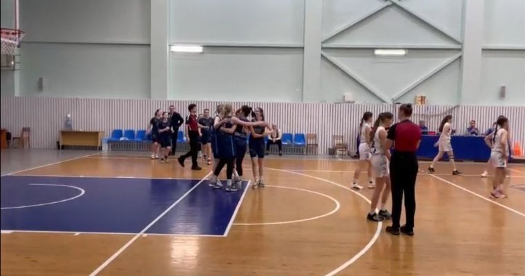 Женская команда Удмуртии по баскетболу победила соперниц из Татарстана