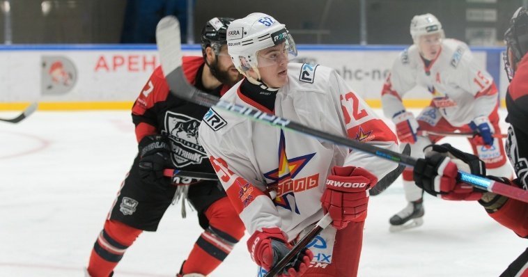 Хоккеисты «Ижстали» прервали серию своих поражений победой в Альметьевске