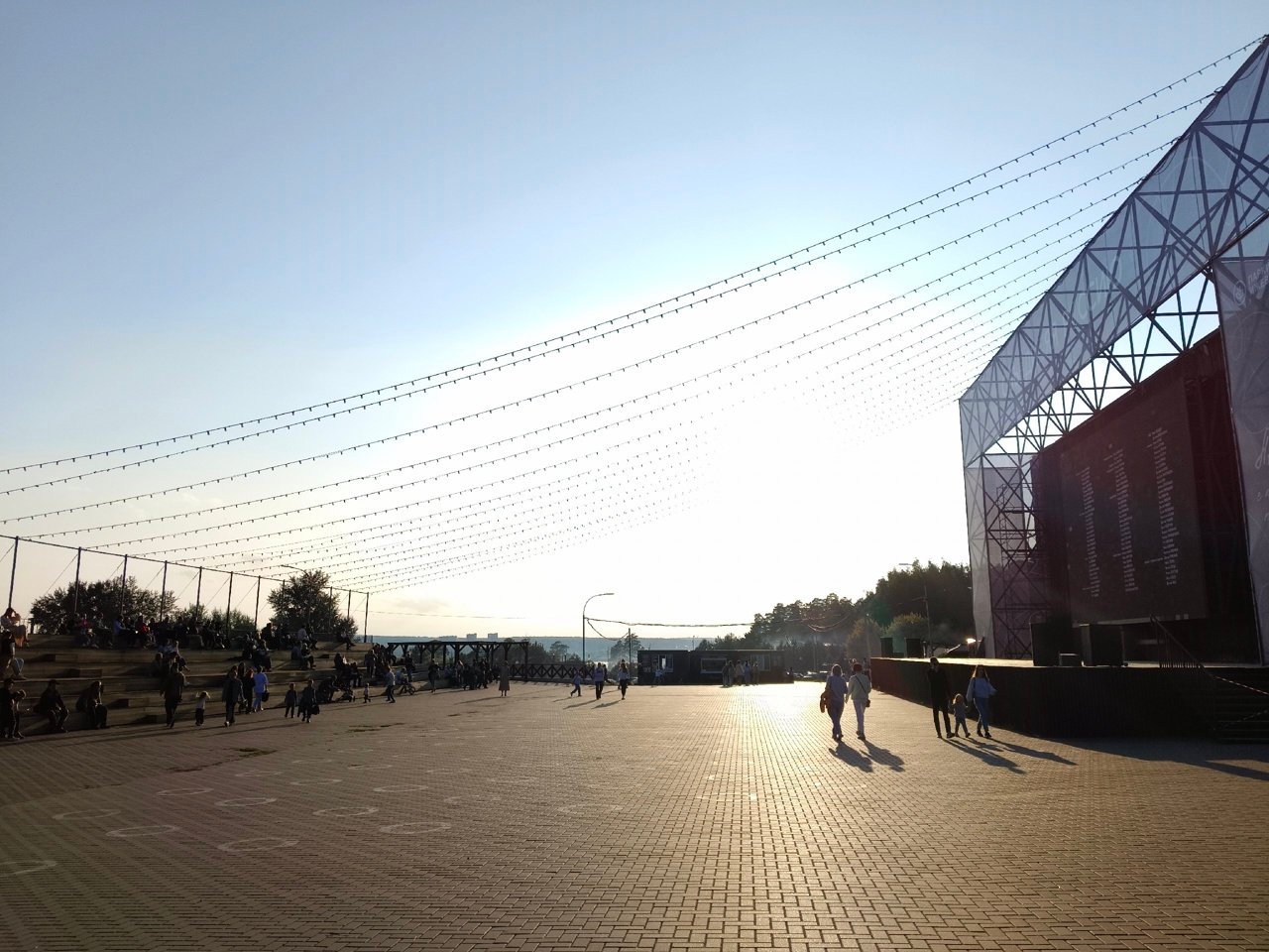 На фан-зоне парка Кирова в Ижевске возобновили показы фильмов