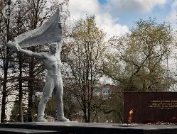 Итоги дня: установка капсулы памяти в Ижевске и рыбий мор в пруду деревни Ольховка в Удмуртии