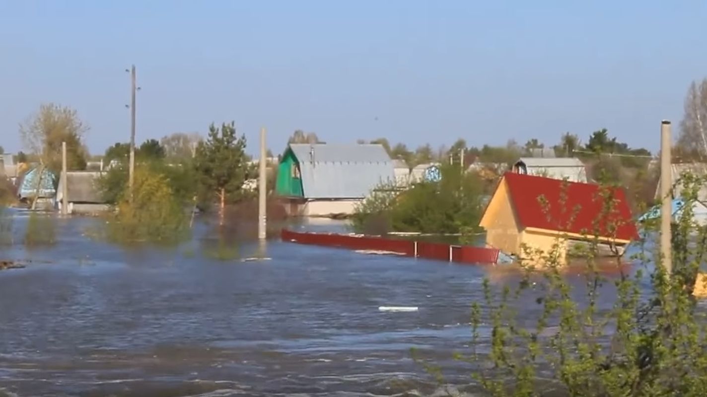 Разлив реки Ишим в Петропавловске. Ишим потоп 2017. Уровень воды в реке Ишим на сегодня в Ишиме. Подъем воды в реке Ишим на сегодня в Ишиме.