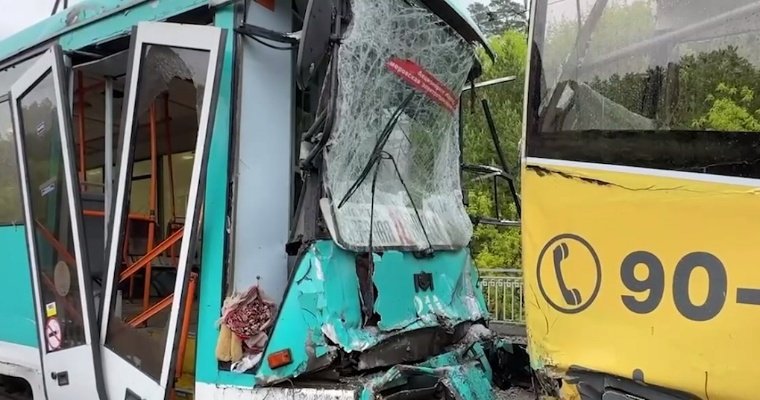 После столкновения трамваев в Кемерово умер один из 67 пострадавших