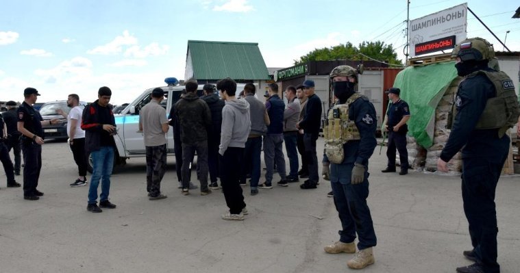 В Удмуртии за неделю оштрафовали более 200 нарушителей-мигрантов