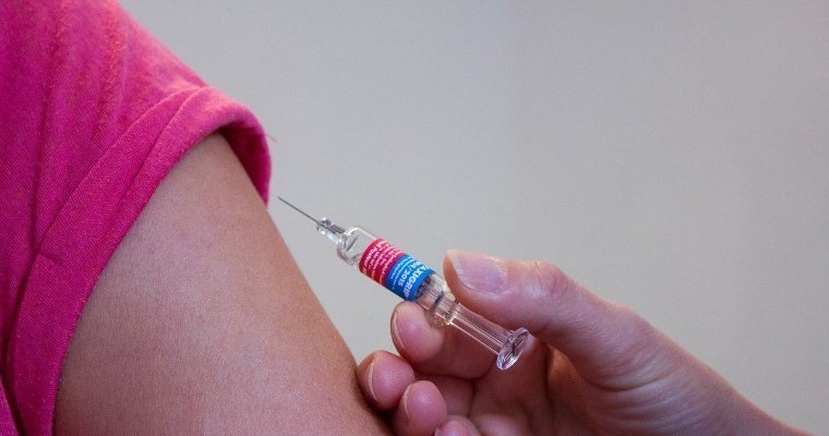 В Удмуртию поступила первая партия вакцины от гриппа для взрослых