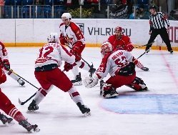 Разгромный счет в игре с «Ижсталью», исторический момент на Лиге Чемпионов и уведомления о выплатах: что произошло минувшей ночью