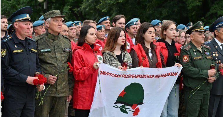 В Ижевске почтили память погибших в первые часы Великой Отечественной войны