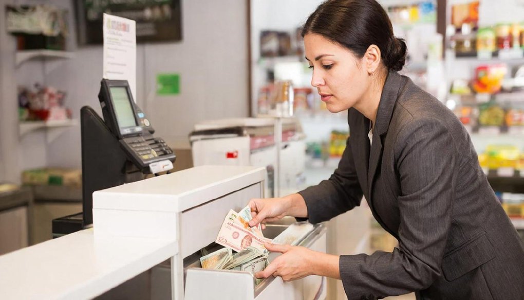 В Удмуртии за хищение денег с работы осудили бывшую начальницу почтового отделения 