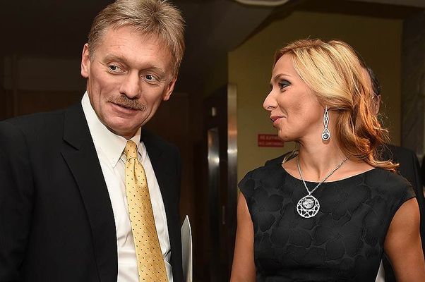 Дмитрий Песков прокомментировал сообщения об офшорах своей супруги Навки
