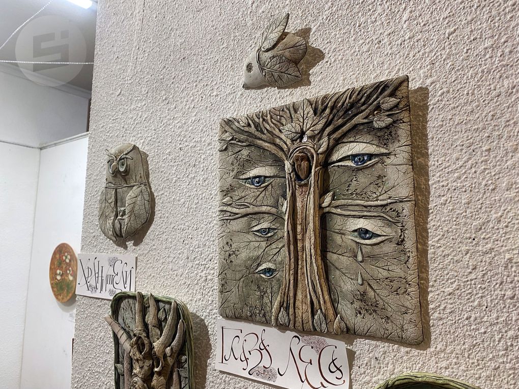 Выставка работ из пластовой керамики работает в Ижевске до 1 ноября