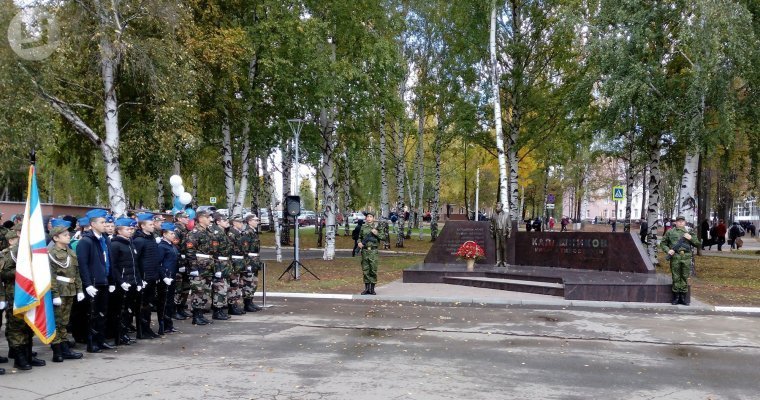 Сквер имени Михаила Калашникова открыли в Ижевске