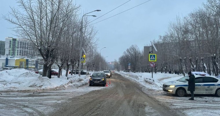 В Ижевске на проспекте Калашникова автомобилист сбил пожилую женщину и ребёнка