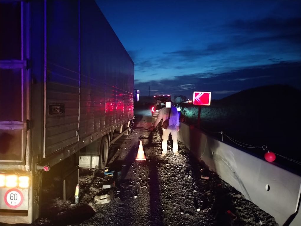В Удмуртии водитель насмерть сбил мужчину, который пытался починить своё авто