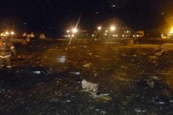 61 человек погиб в Ростове-на-Дону при крушении самолета