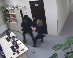 Охранник гипермаркета в Ижевске попытался украсть 6,5 млн рублей