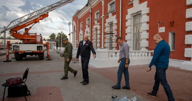 5 человек пострадали при атаке беспилотника ВСУ на вокзал в Курске