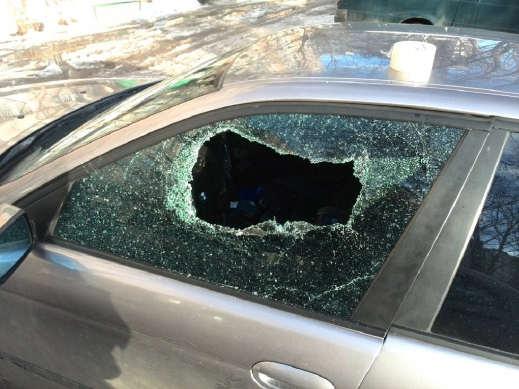 Полиция раскрыла серию краж из автомобилей в Ижевске 