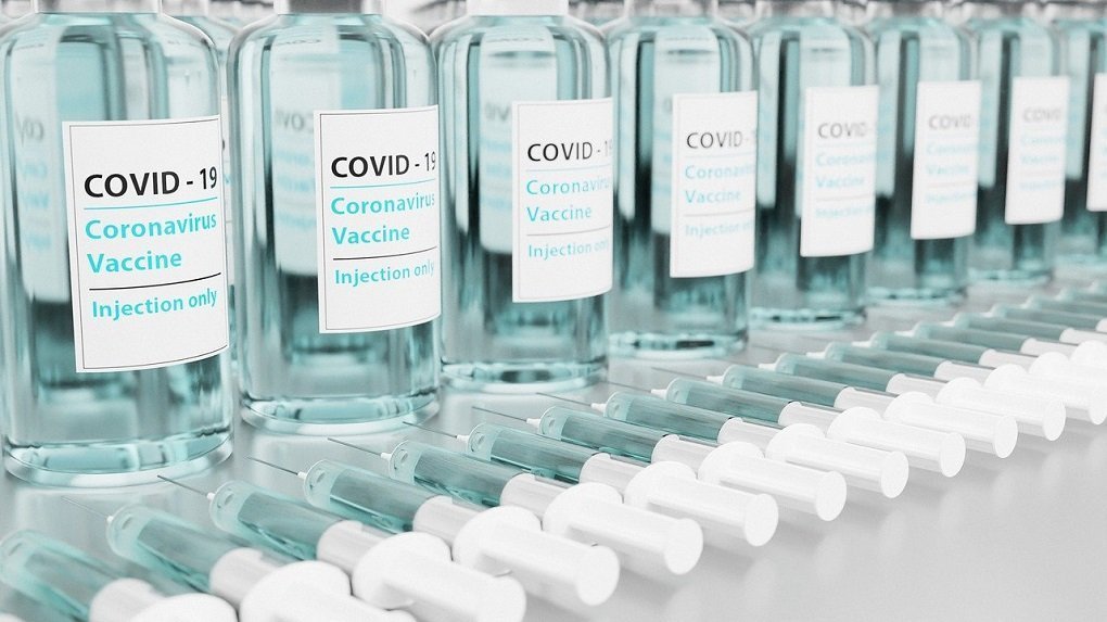 Вакцина от COVID-19 сделала причастных к ее созданию ученых нобелевскими лауреатами